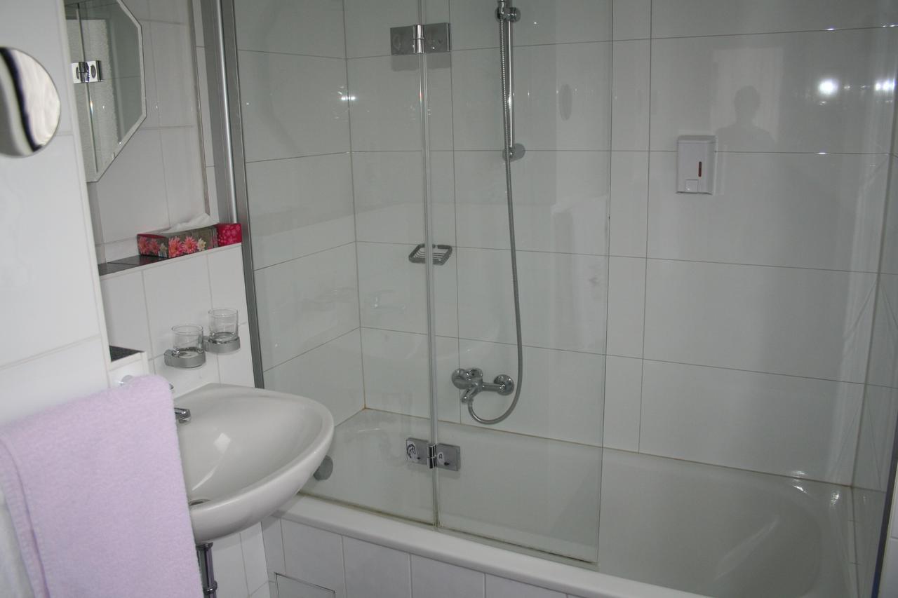 Hotel Regina Darmstadt Esterno foto